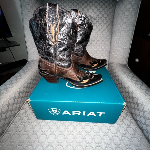 ARIAT ATS BOOTS - Picture 3 of 12